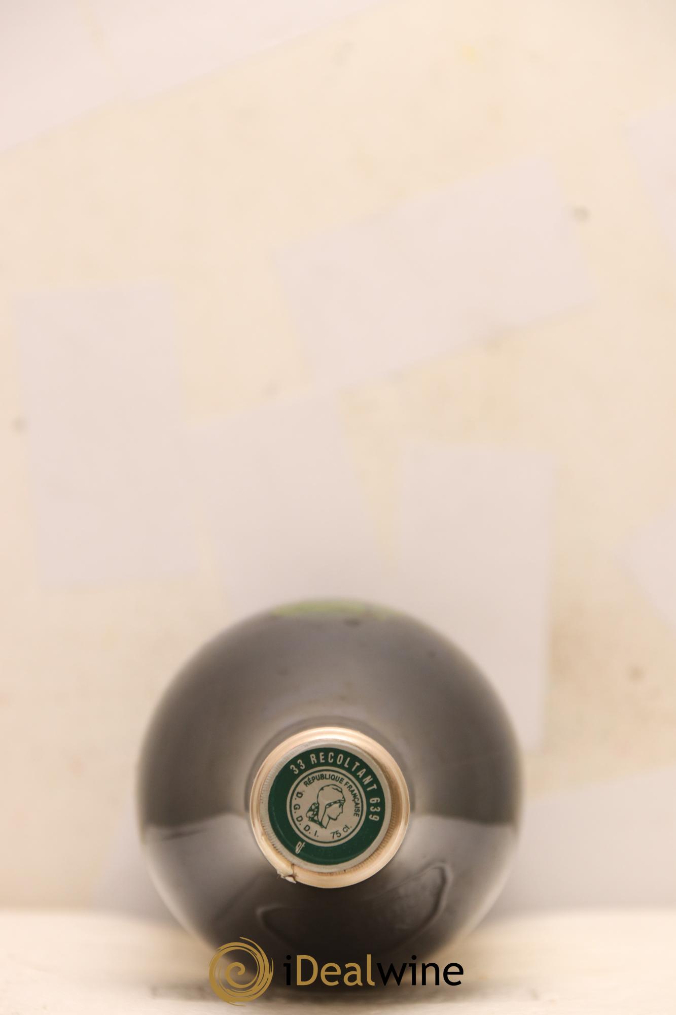 Château Haut Brion 1er Grand Cru Classé 2010 - Lot of 3 bottles - 2