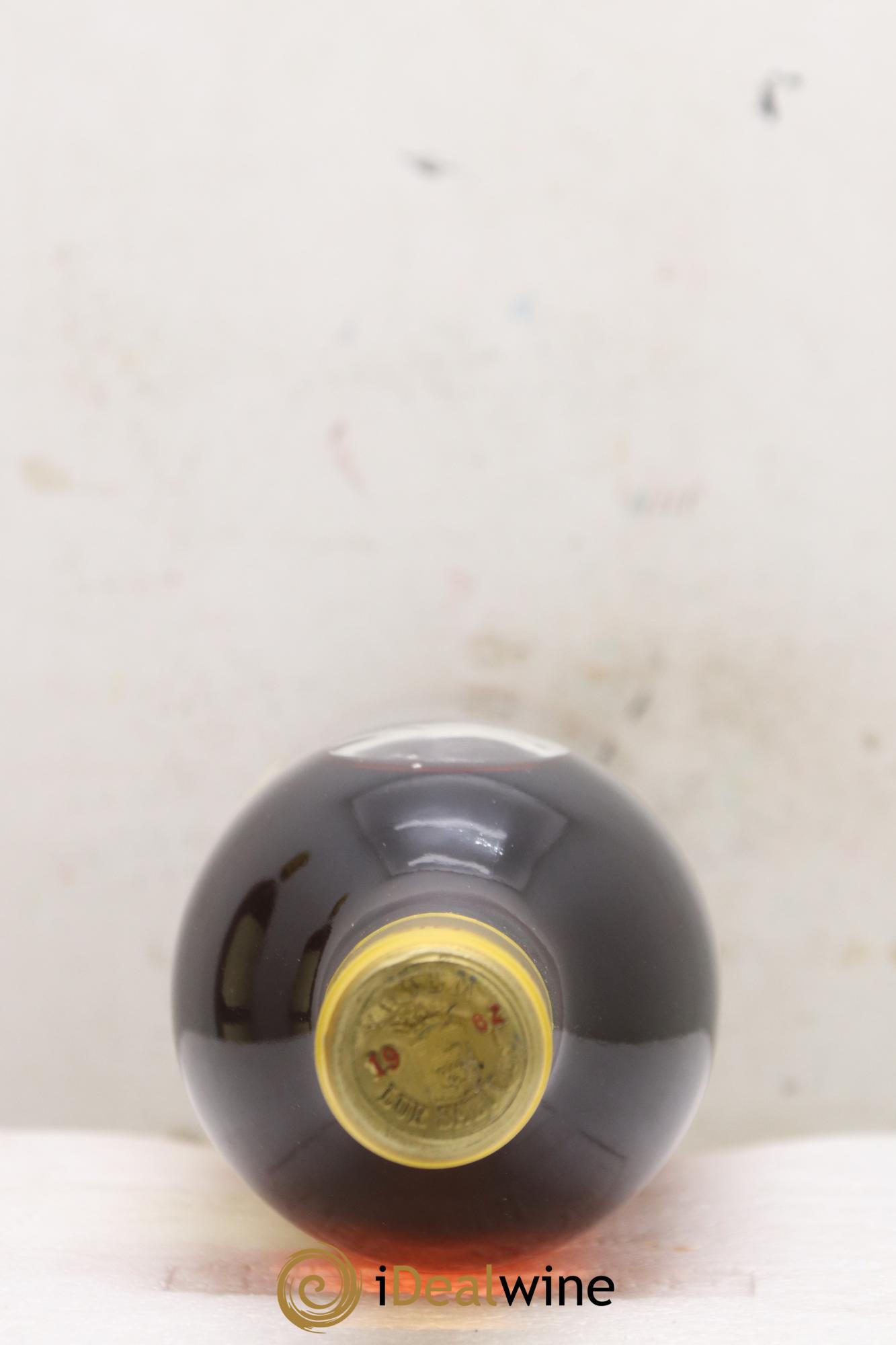 Château d' Yquem 1er Cru Classé Supérieur 1982 - Lot de 3 bouteilles - 1