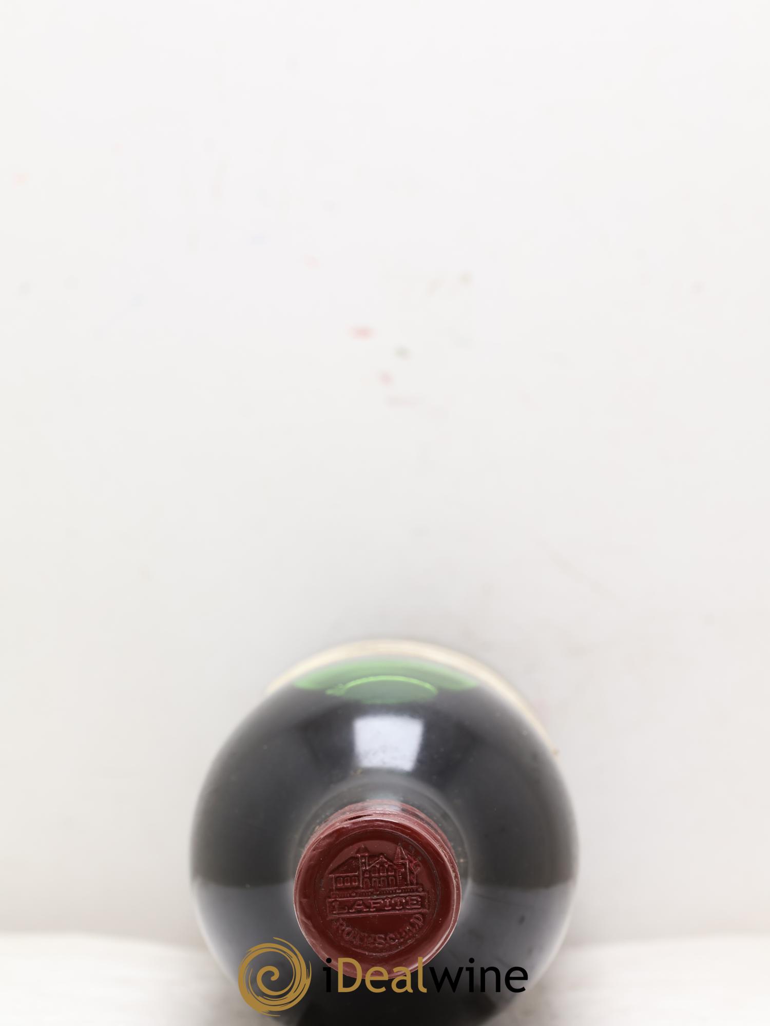 Château Lafite Rothschild 1er Grand Cru Classé 1974 - Lot de 3 bouteilles - 1