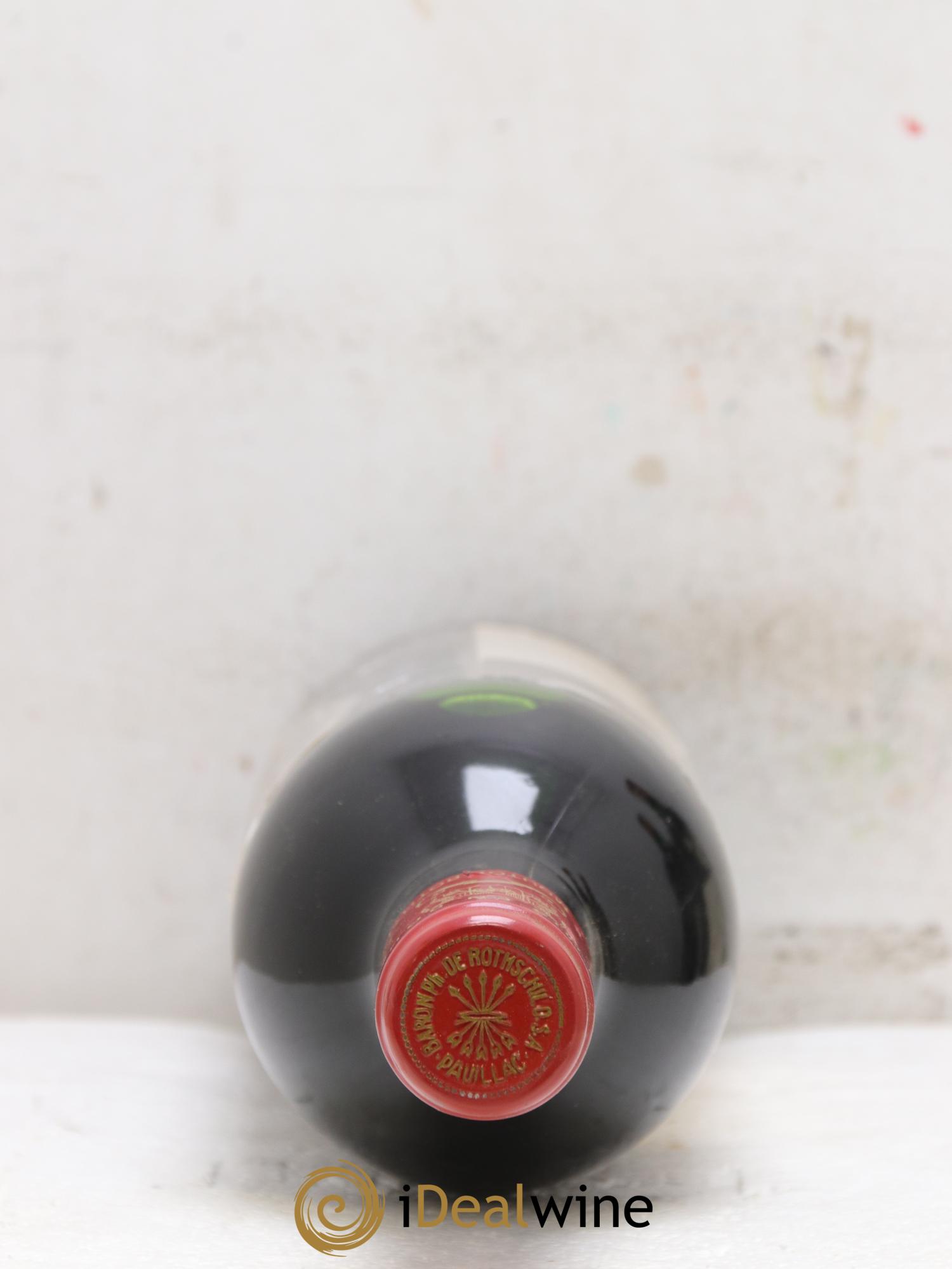 Château Mouton Rothschild 1er Grand Cru Classé 1986 - Lot of 3 bottles - 1