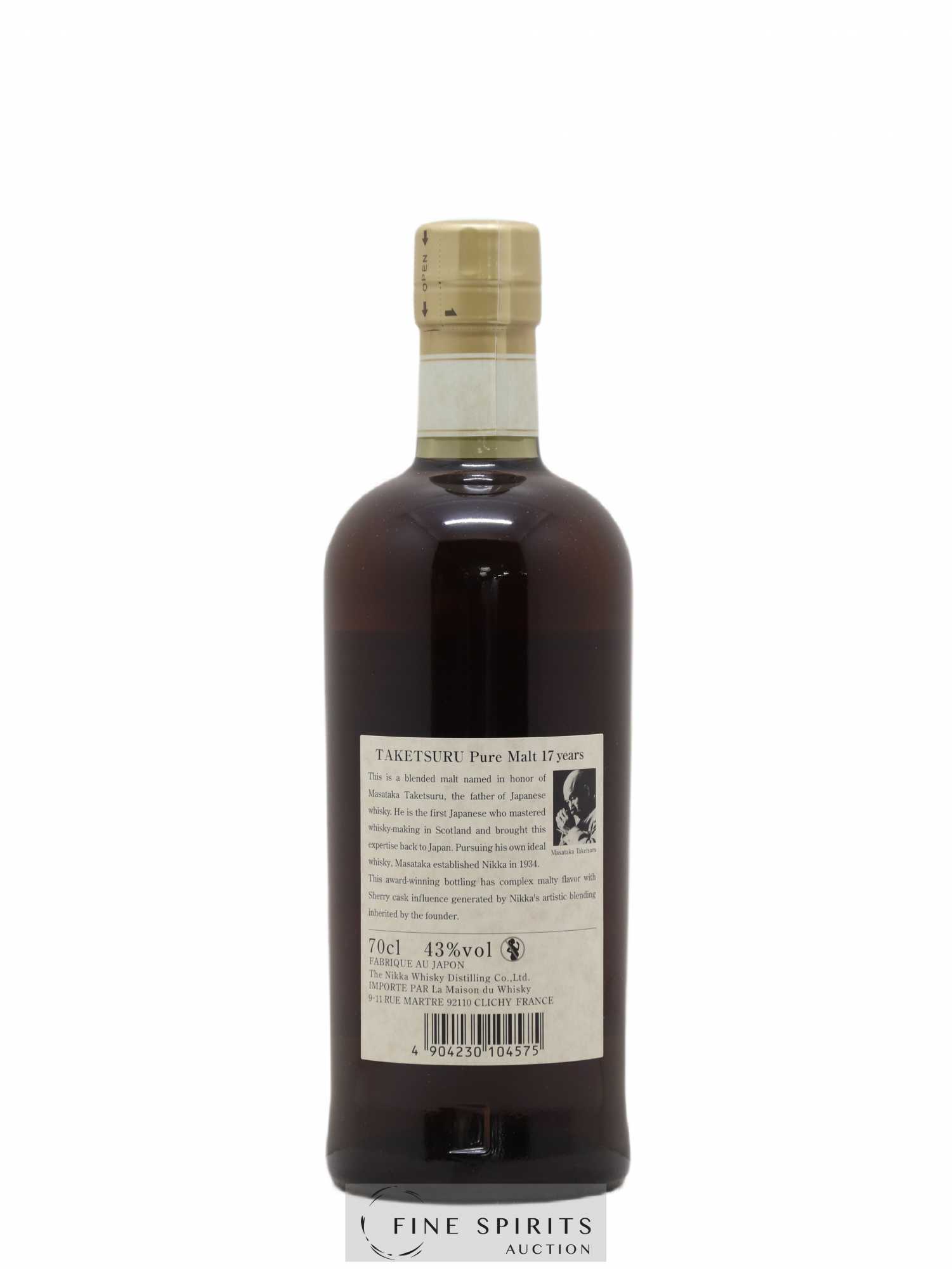 Taketsuru 17 years Of. Pure Malt Nikka Whisky - Lot de 1 bouteille - 2