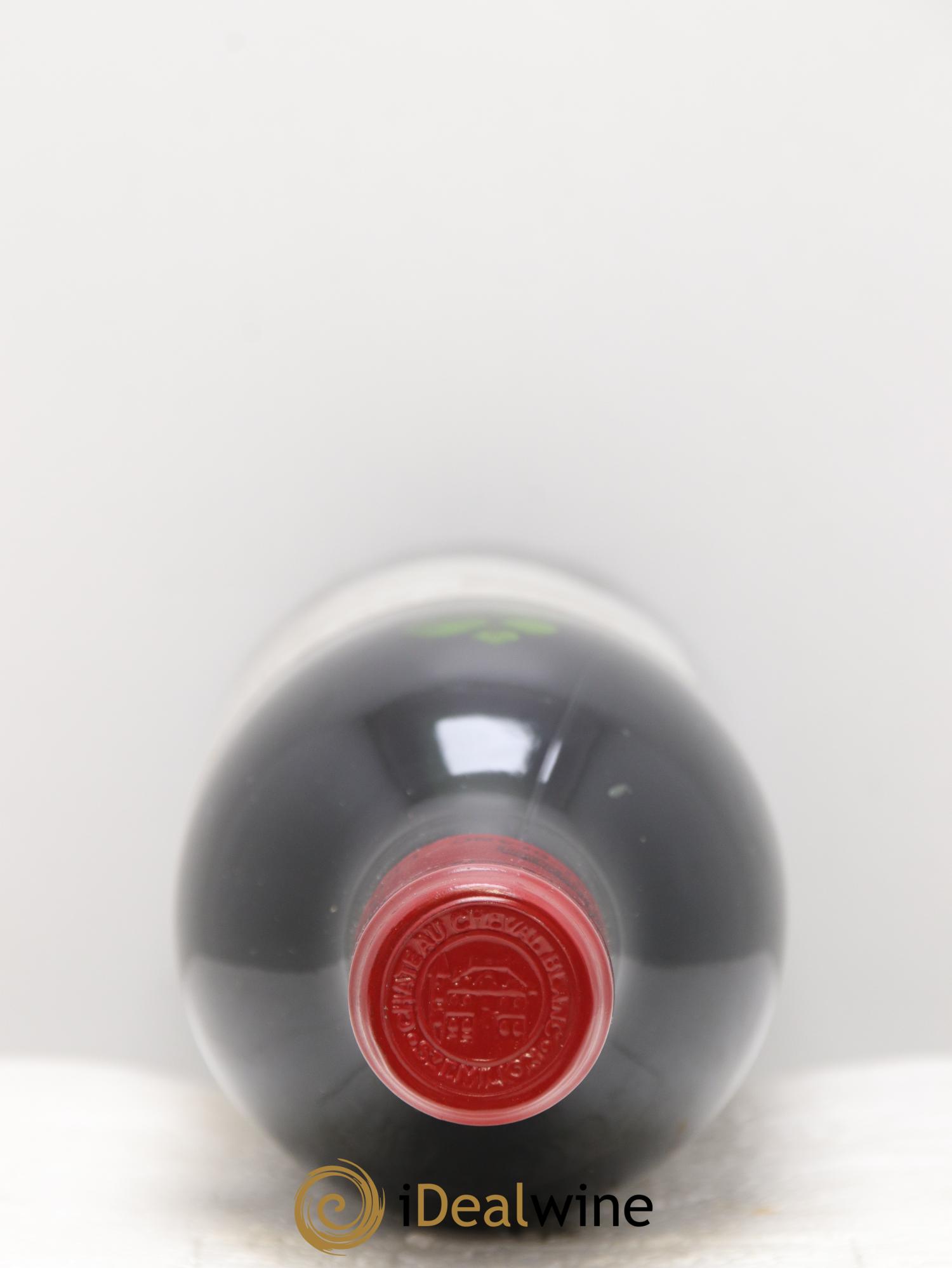 Château Cheval Blanc 1er Grand Cru Classé A 1992 - Lot of 3 bottles - 1