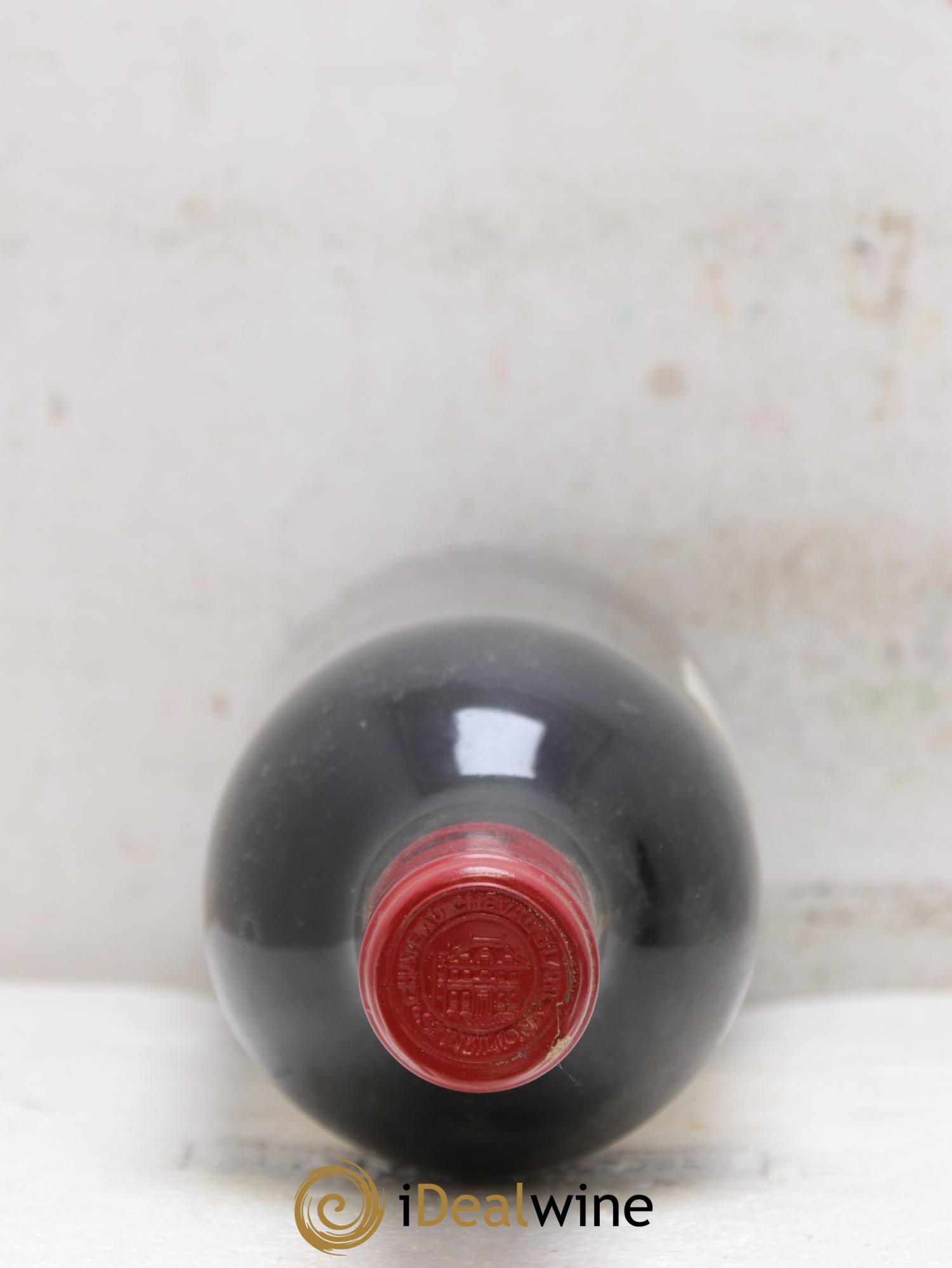 Château Cheval Blanc 1er Grand Cru Classé A 1982 - Lot de 1 bouteille - 1