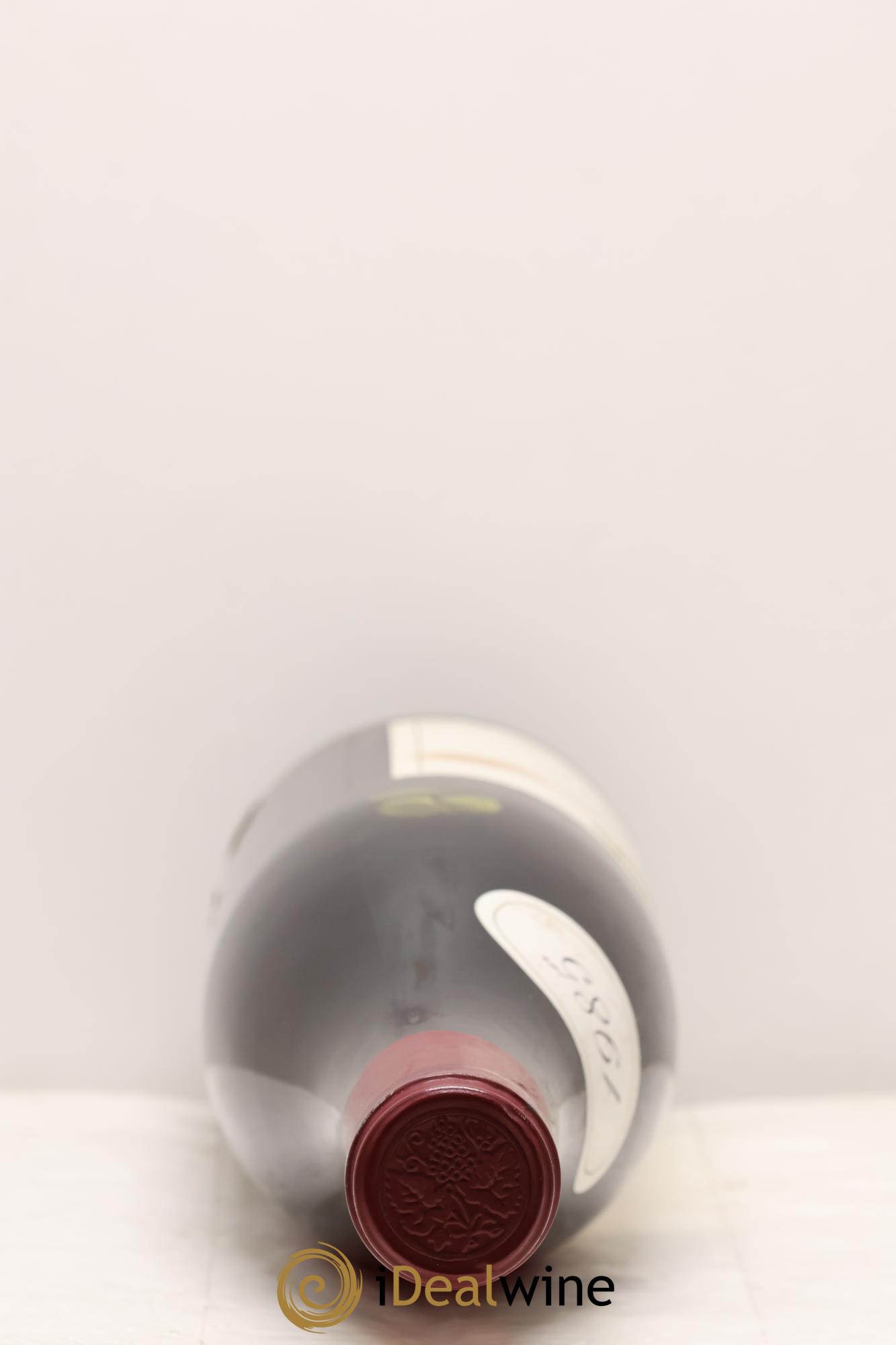 Clos de Vougeot Grand Cru Gros Frère & Soeur 1985 - Lotto di 3 bottiglie - 1