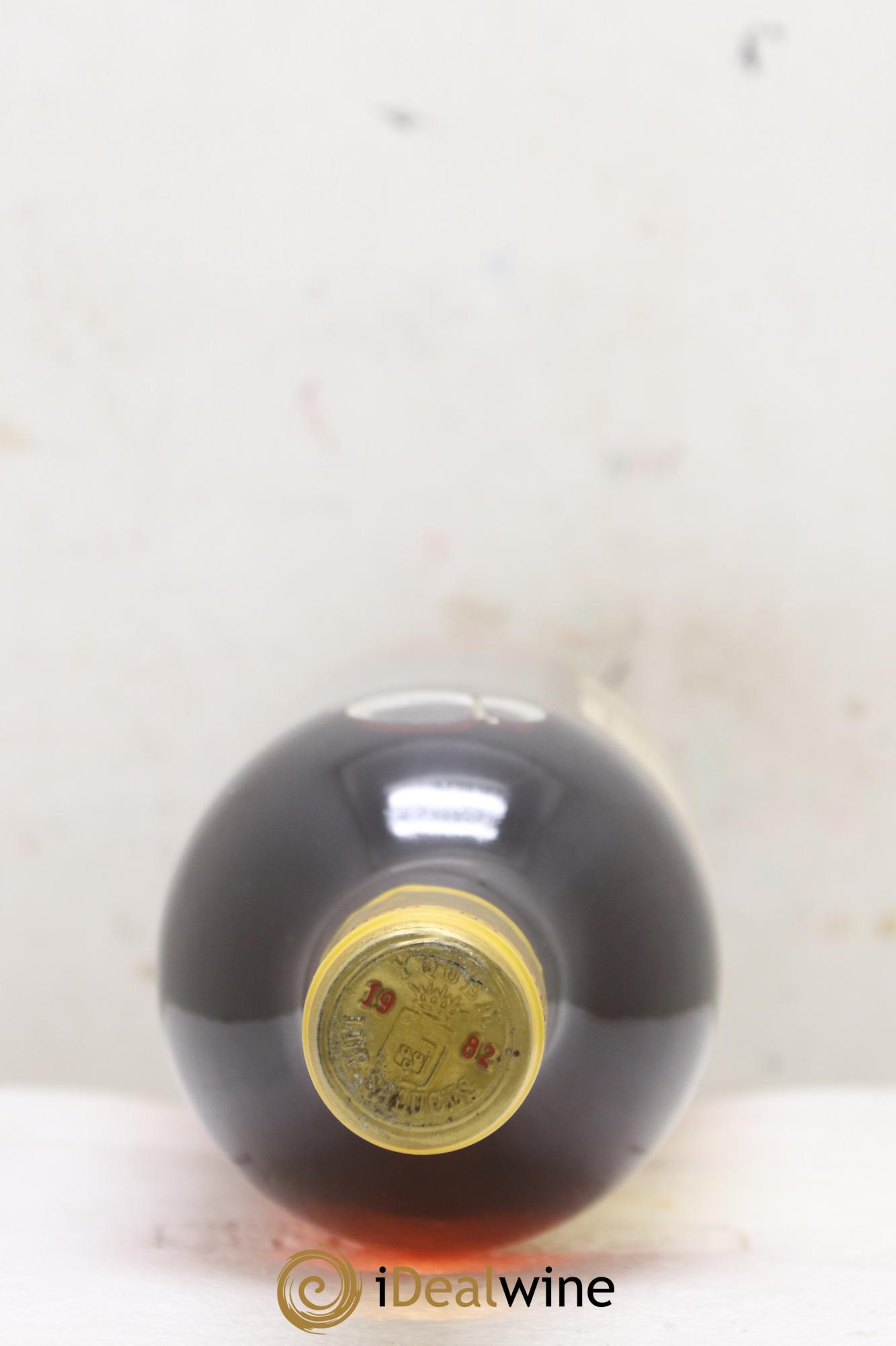 Château d' Yquem 1er Cru Classé Supérieur 1982 - Lot of 3 bottles - 1