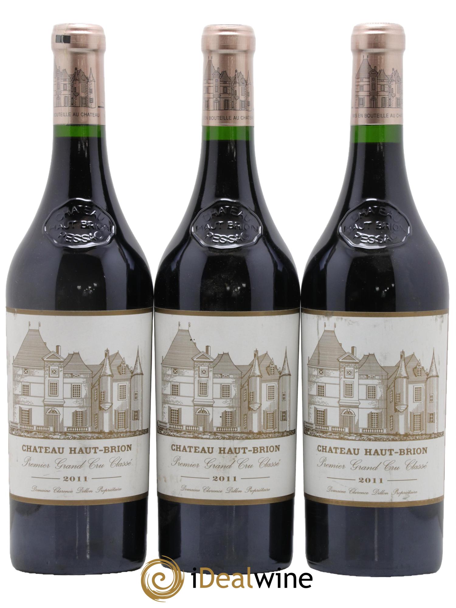 Château Haut Brion 1er Grand Cru Classé 2011 - Lot of 3 bottles - 0