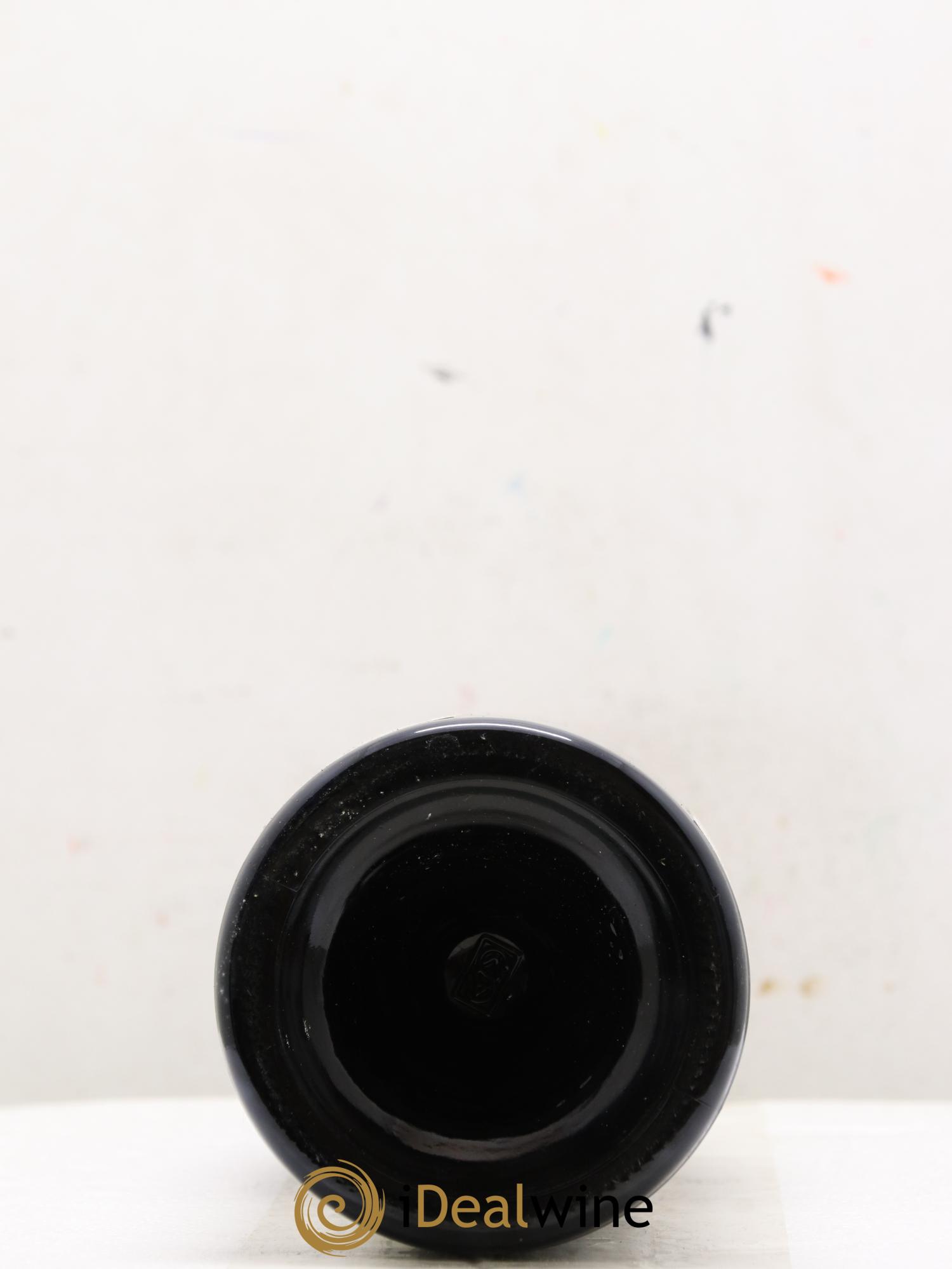 Assortiment 2017 du Domaine de la Romanée-Conti Domaine de la Romanée-Conti 2 Echezeaux, 2 Grands Echezeaux, 1 Montrachet 2017 - Lot de 5 bouteilles - 6