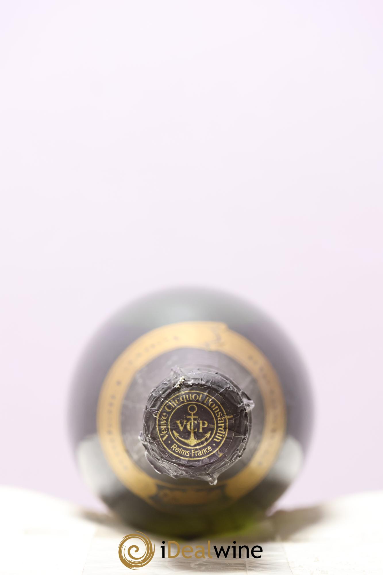 Carte d'Or Veuve Clicquot 1975 - Lot de 1 bouteille - 2