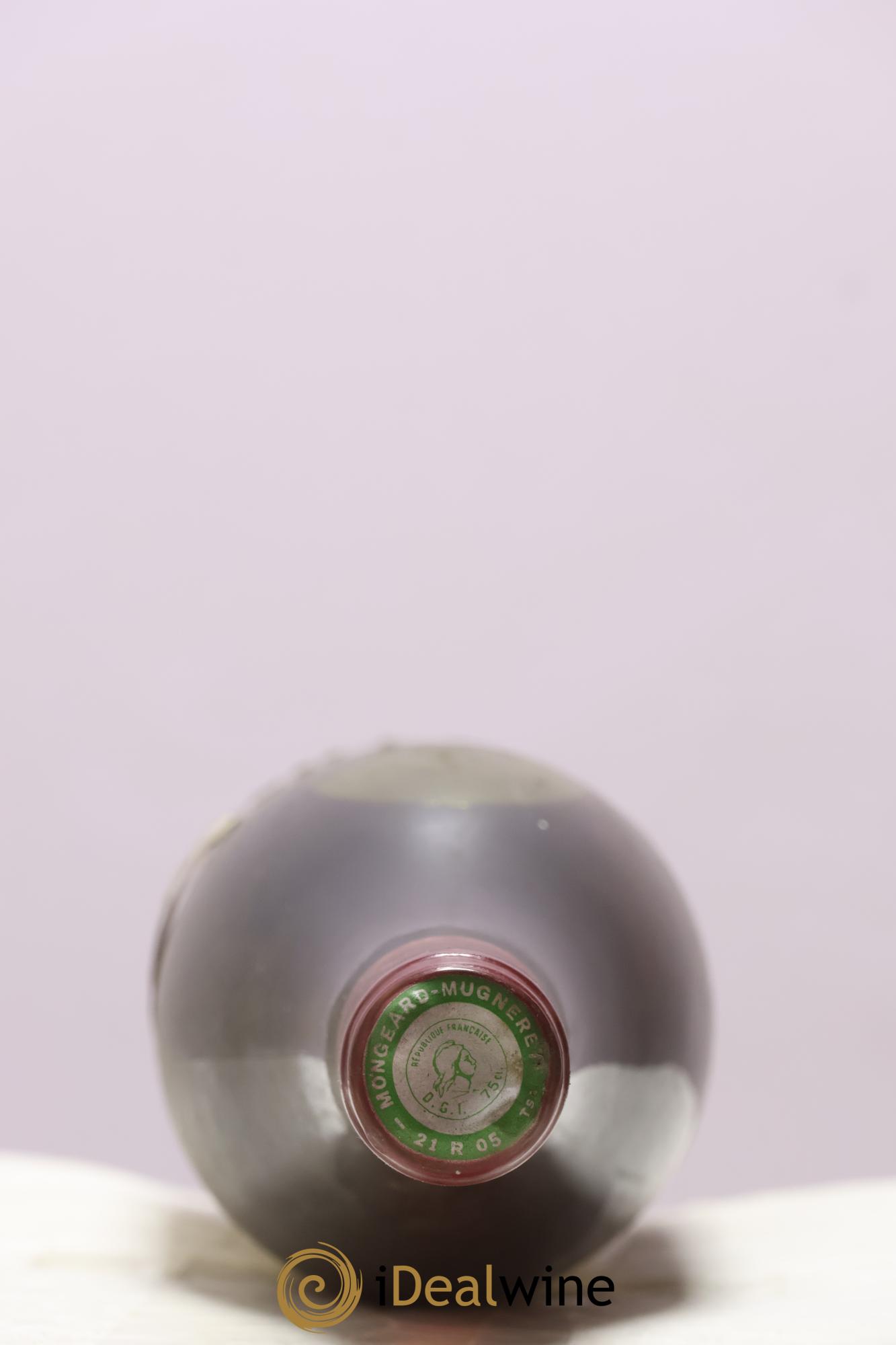 Echezeaux Grand Cru Mongeard-Mugneret (Domaine) 1982 - Lot of 2 bottles - 1