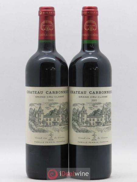 Buy Château Carbonnieux Cru Classé de Graves 2005 (lot: B2110040