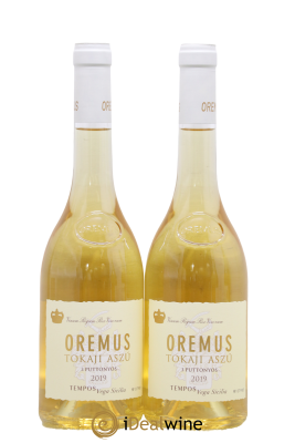 Tokaj Aszu 3 Puttonyos Oremus by Vega Sicilia