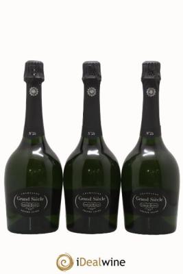 Grand Siècle Itération 25  Laurent Perrier