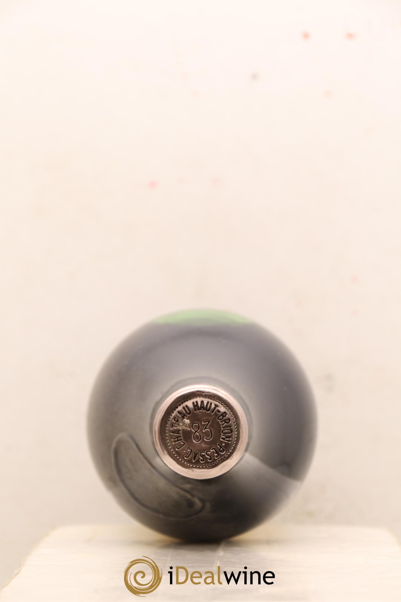 Château Haut Brion 1er Grand Cru Classé 1983 - Lotto di 3 bottiglie - 1