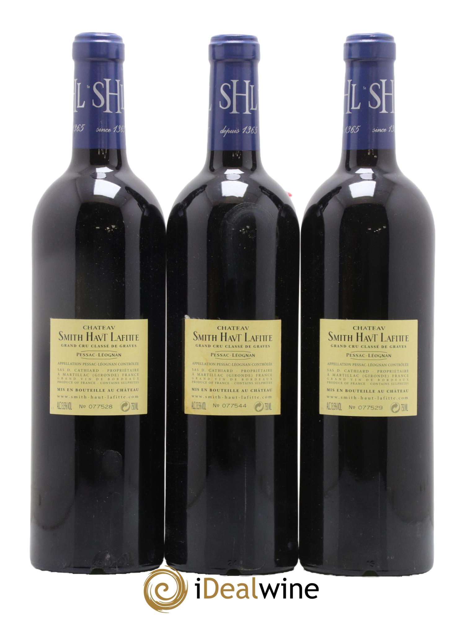 Château Smith Haut Lafitte Cru Classé de Graves 2005 - Lot of 3 bottles - 1
