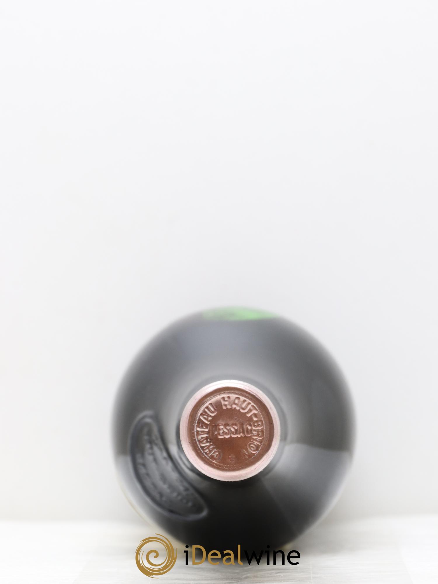 Château Haut Brion 1er Grand Cru Classé 1976 - Lotto di 3 bottiglie - 1