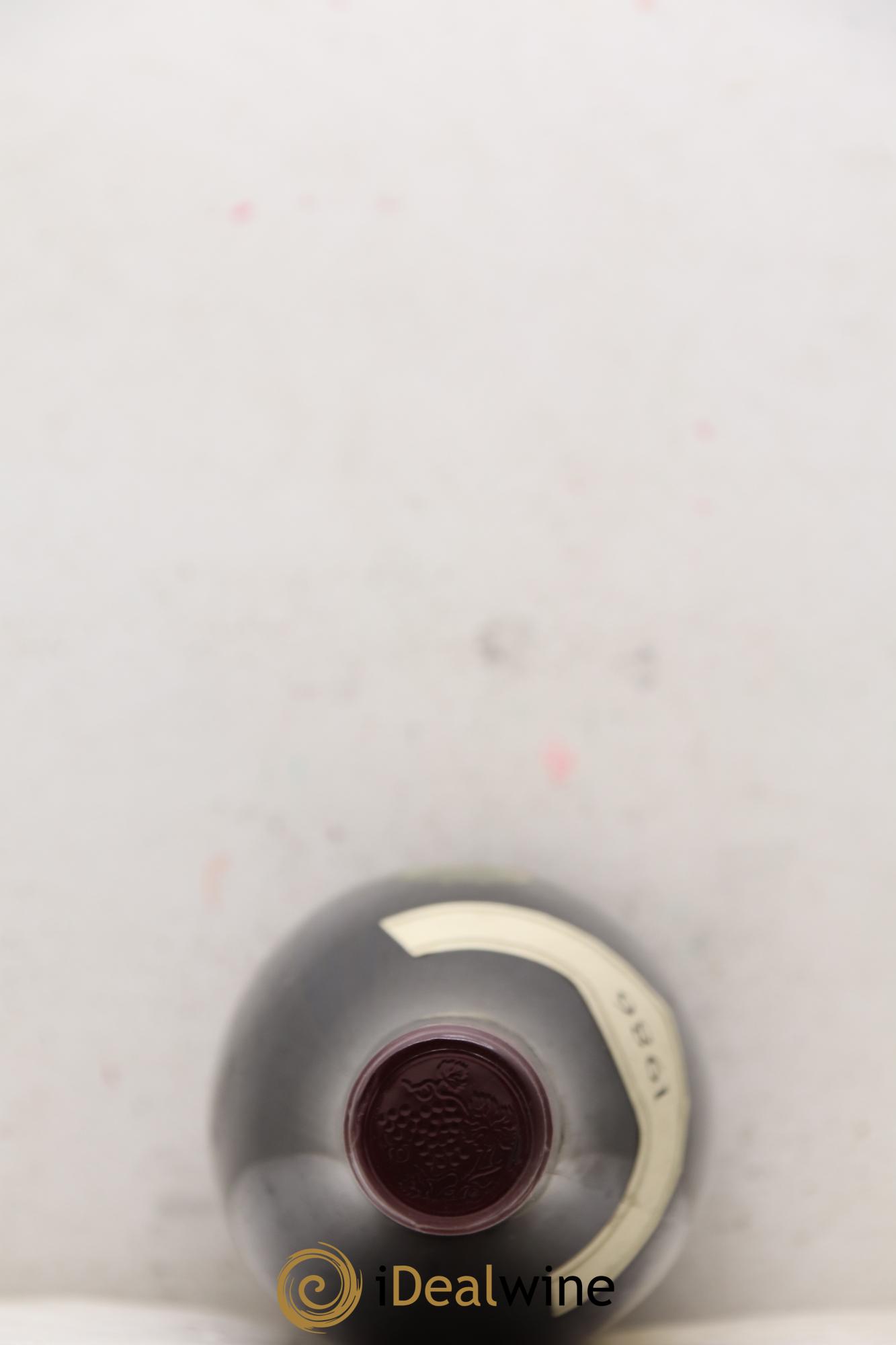 Charmes-Chambertin Grand Cru Castagnier (Domaine) 1986 - Lotto di 3 bottiglie - 1