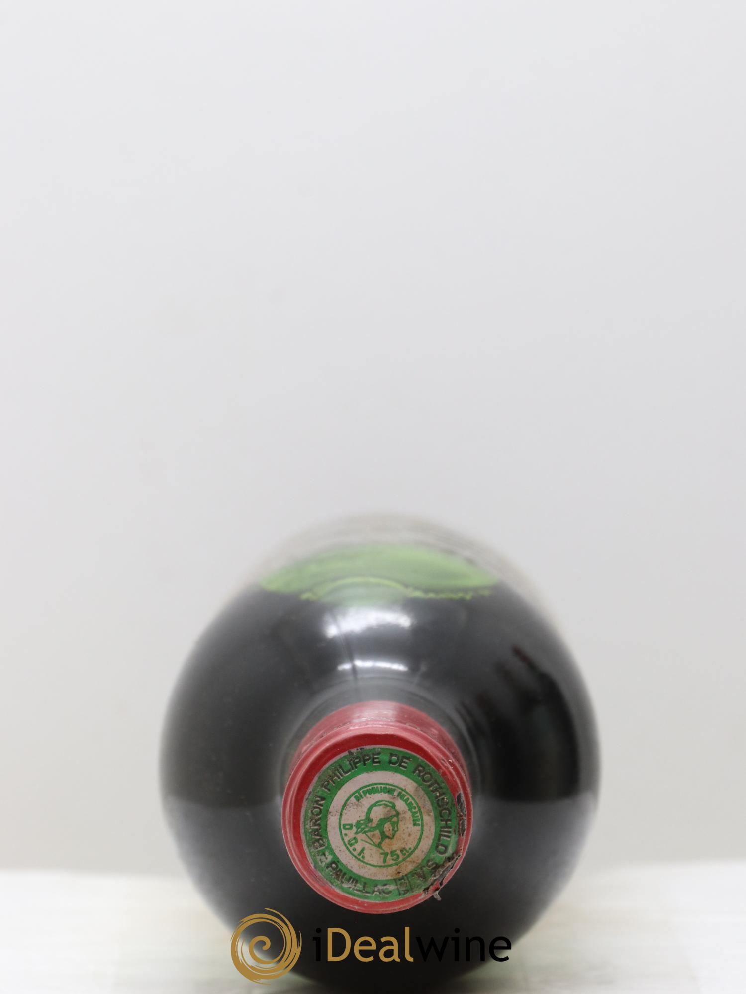 Château Mouton Rothschild 1er Grand Cru Classé 1977 - Lot of 2 bottles - 1