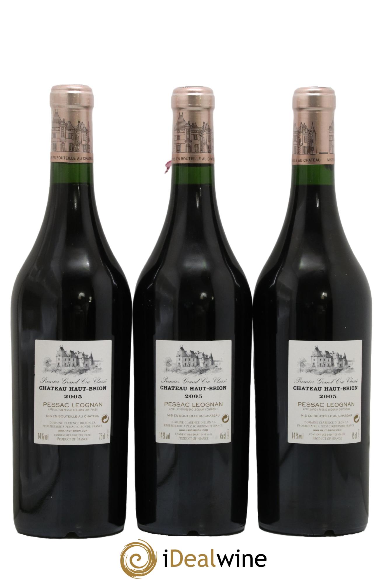 Château Haut Brion 1er Grand Cru Classé 2005 - Lot of 3 bottles - 1