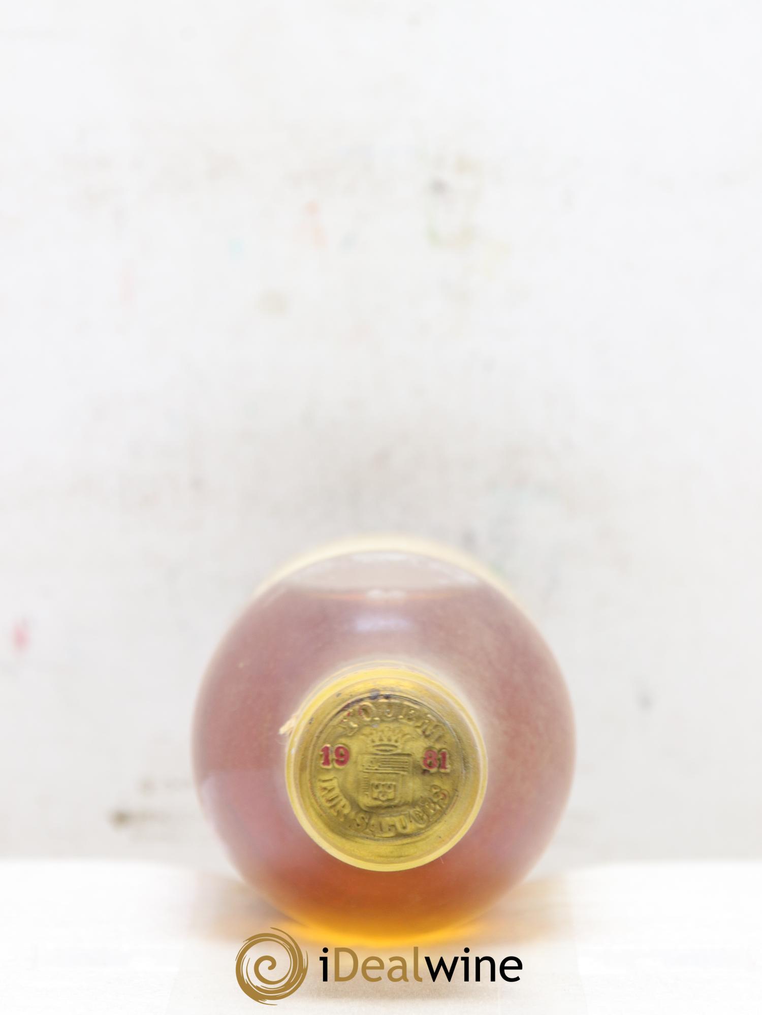 Château d' Yquem 1er Cru Classé Supérieur 1981 - Posten von 3 Demi-Flaschen - 1