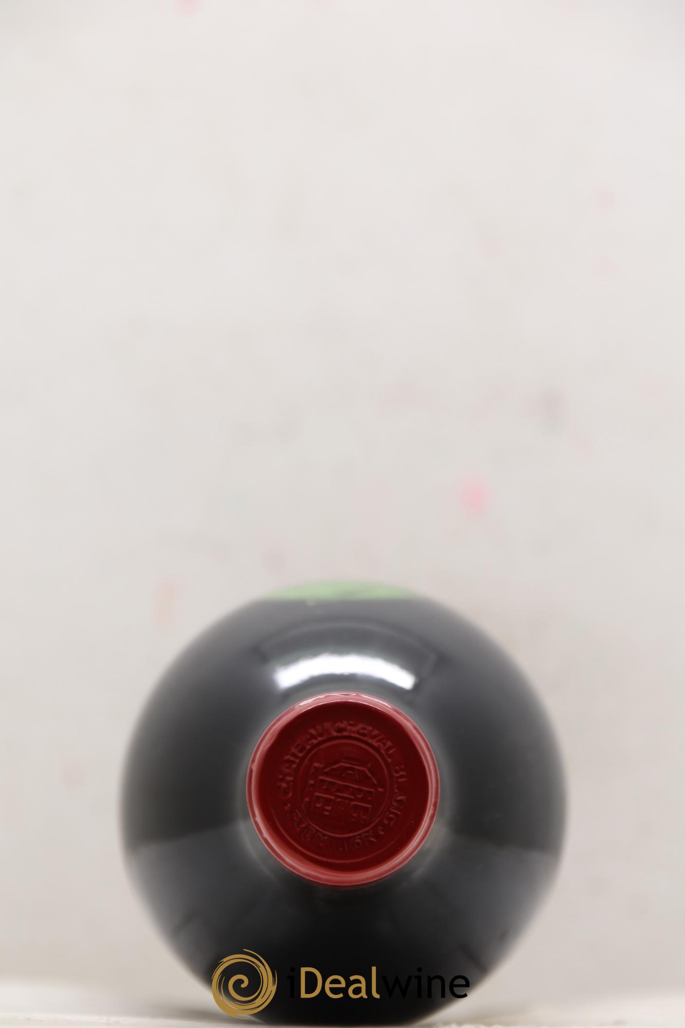 Château Cheval Blanc 1er Grand Cru Classé A  1981 - Lot de 3 bouteilles - 1