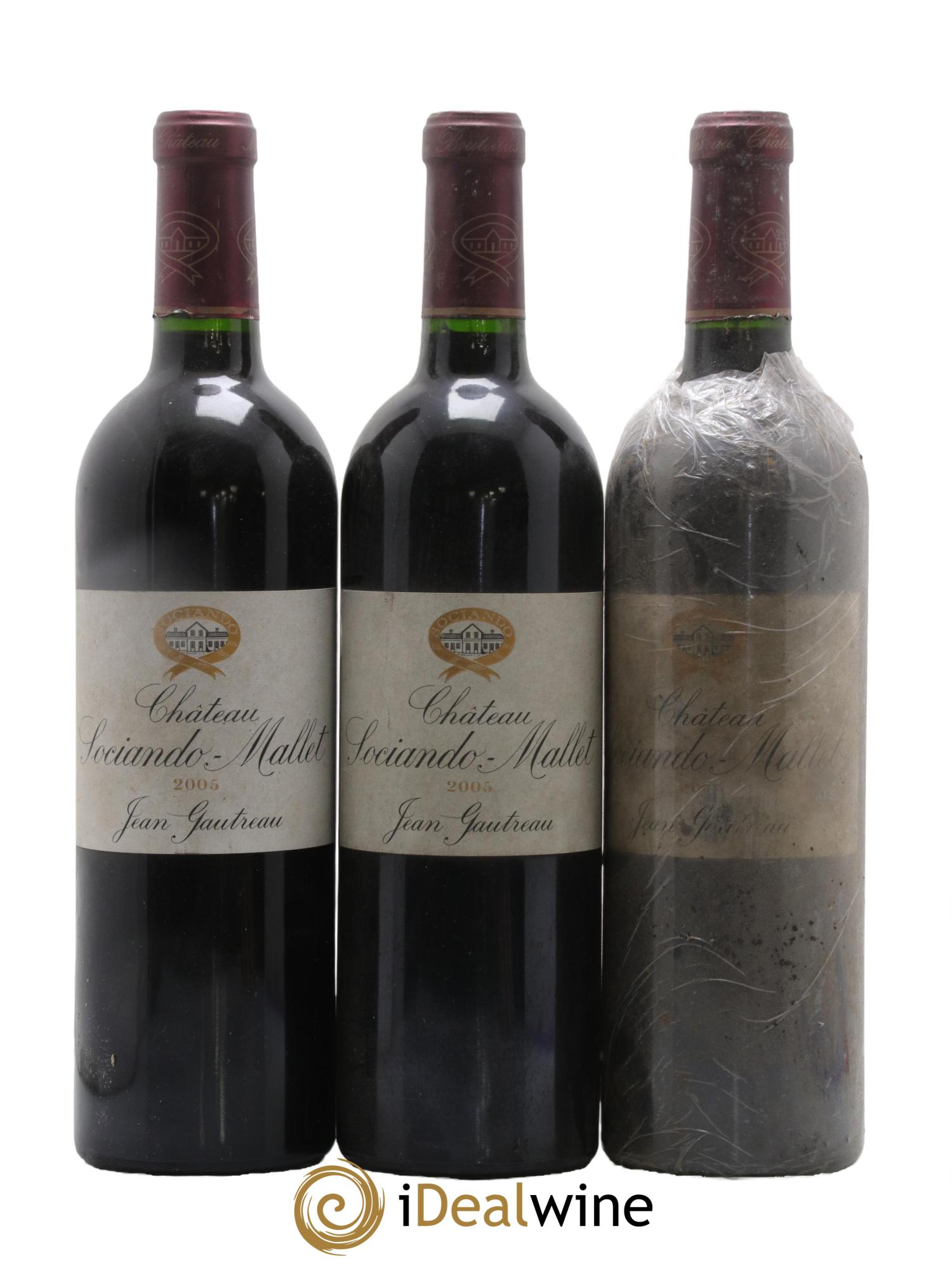 Château Sociando Mallet 2005 - Lotto di 3 bottiglie - 0