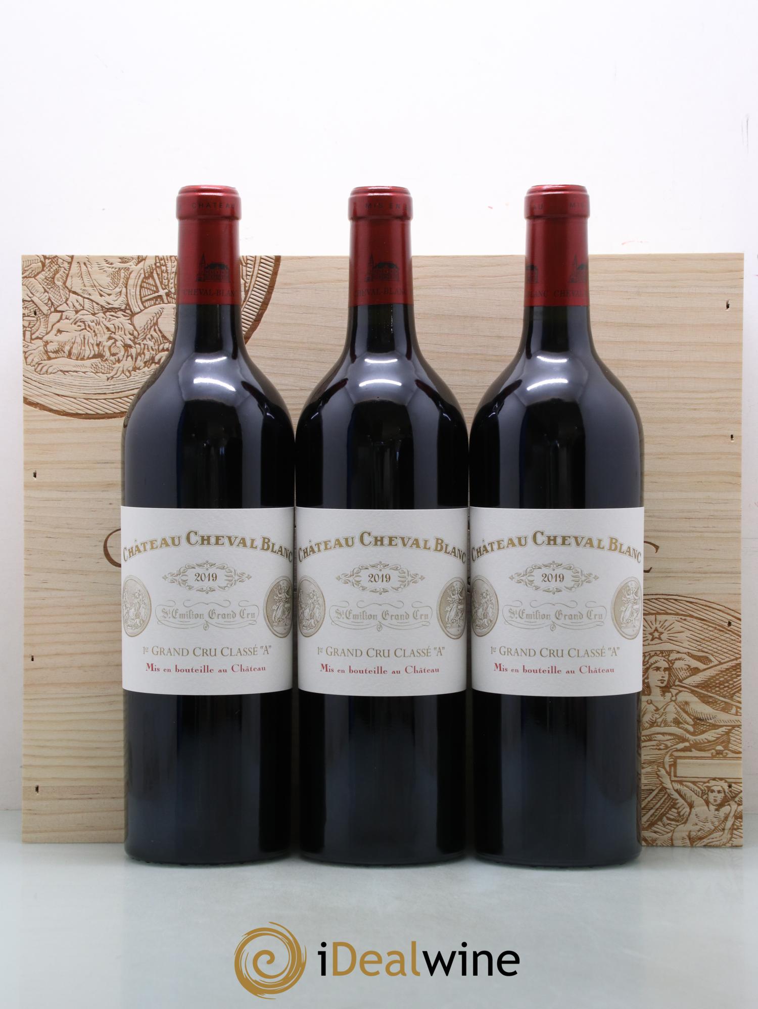 Château Cheval Blanc 1er Grand Cru Classé A 2019 - Lot de 3 bouteilles - 0