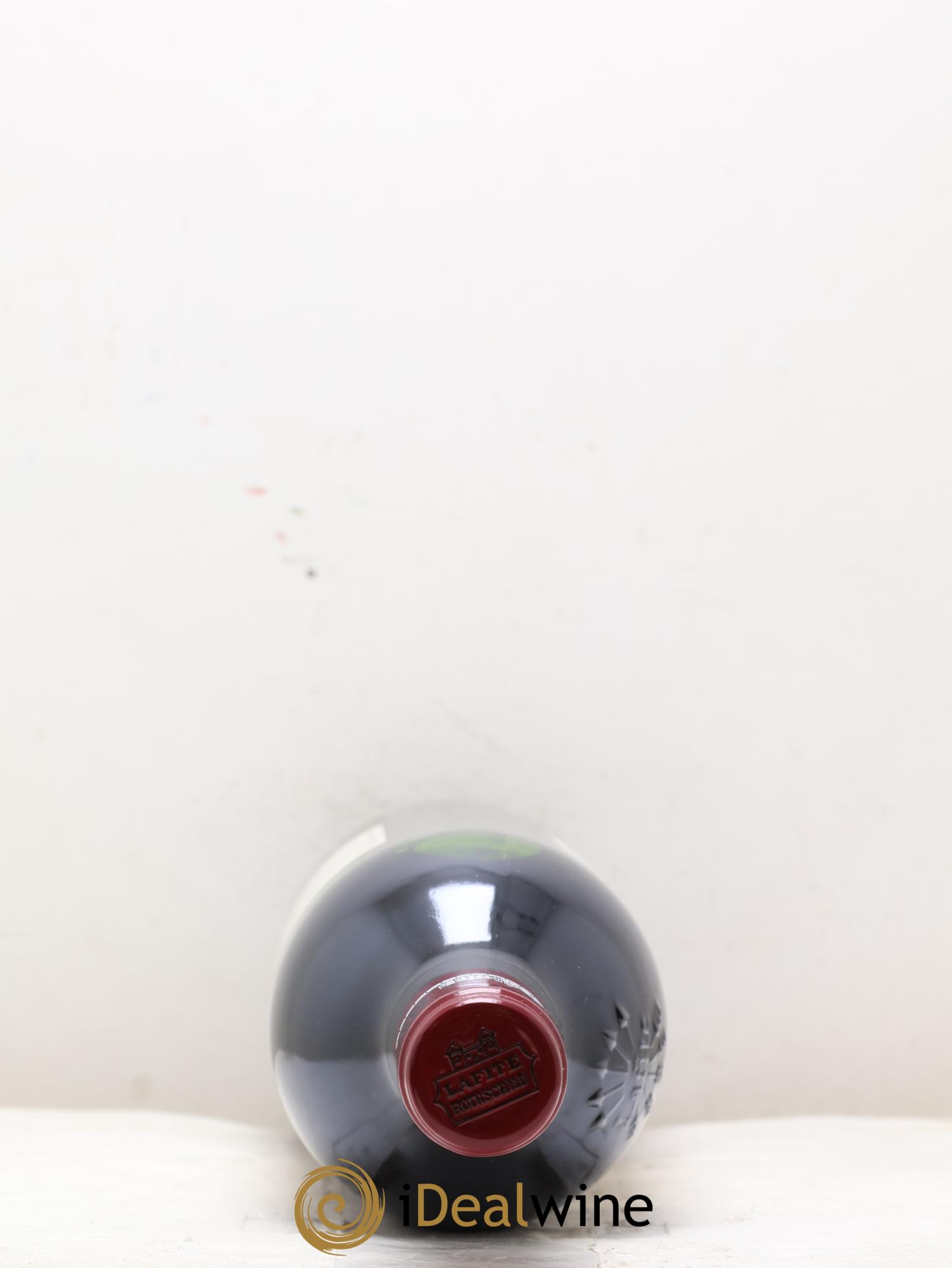 Château Lafite Rothschild 1er Grand Cru Classé 2004 - Lotto di 3 bottiglie - 2